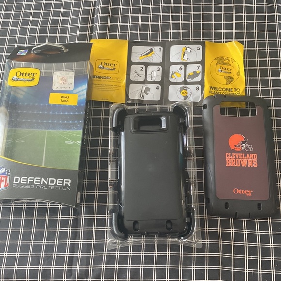 NFL  Otter Box Defender - Picture 9 of 13